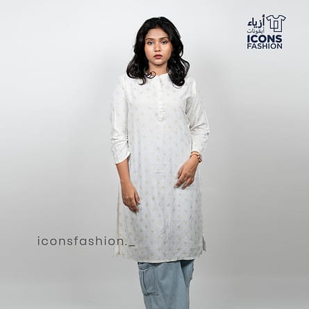Women-white-printed-straight-kurti-with-round-neck-3-4-sleeves-casual-daily-wear-ethnic-top