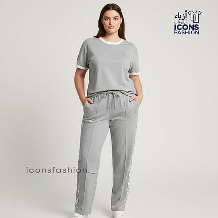 Grey-sporty-co-ord-set-for-women-with-crew-neck-top-and-straight-pants