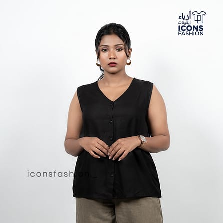 Black-sleeveless-solid-casual-top-for-women