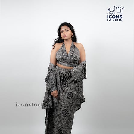 Women-grey-paisley-printed-halter-neck-crop-top-pants-co-ord-set-with-matching-shrug