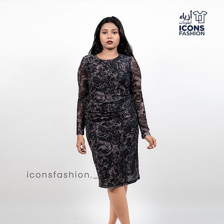 Woman-black-printed-bodycon-midi-dress-with-round-neck-and-sheer-long-sleeves