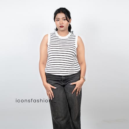 Black-and-white-striped-sleeveless-round-neck-knit-top-for-women