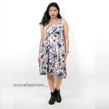 Blue-floral-tiered-sleeveless-midi-dress-for-women