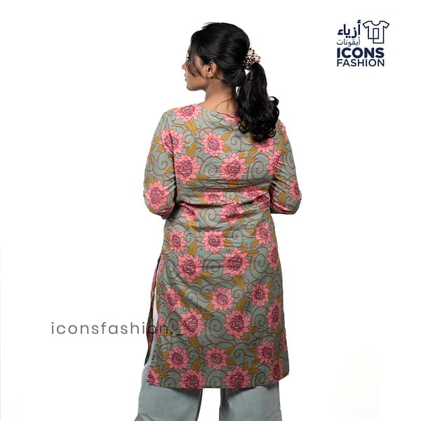Green-casual-wear-kurti-for-women-with-pink-floral-print