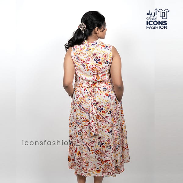 Womens-sleeveless-printed-a-line-midi-dress-with-collared-neckline-button-down-front-and-side-pockets-in-multicolor-floral-design