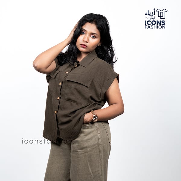 Woman-oversized-Taupe-green-button-down-shirt-with-short-sleeves-and-front-pockets
