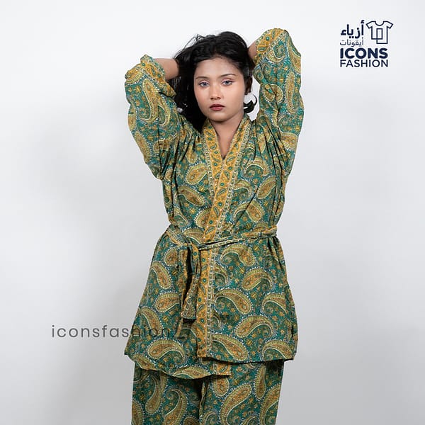 Women-green-paisley-printed-crop-top-wide-leg-pants-and-long-shrug-three-piece-co-ord-set