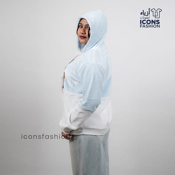 Woman-light-blue-printed-oversized-hoodie-with-hood-and-long-sleeves