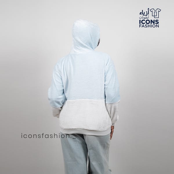 Woman-light-blue-printed-oversized-hoodie-with-hood-and-long-sleeves