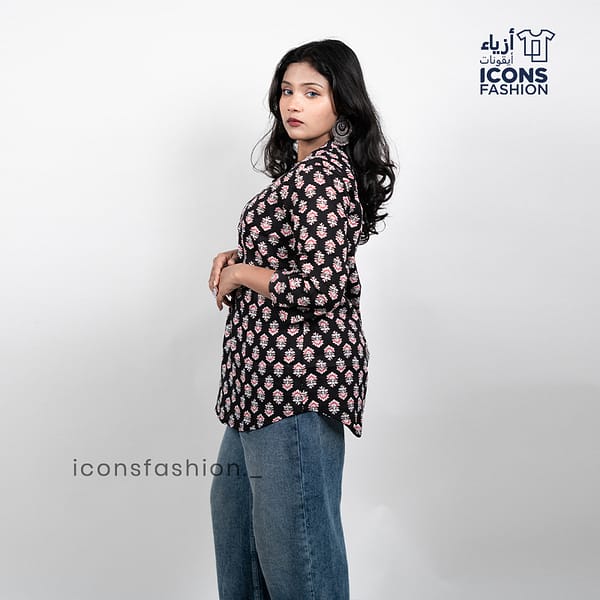 Women-black-floral-printed-tunic-style-top-with-mandarin-collar