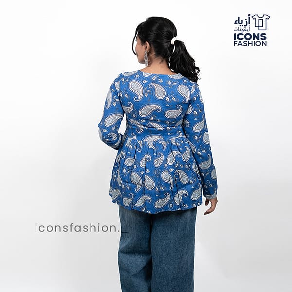 Blue-paisley-printed-women’s-kurta-top-with-v-neck-and-long-sleeves