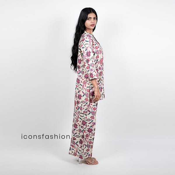 Women’s-pink-floral-printed-ethnic-co-ord-set-with-straight-kurta-and-ankle-length-pants